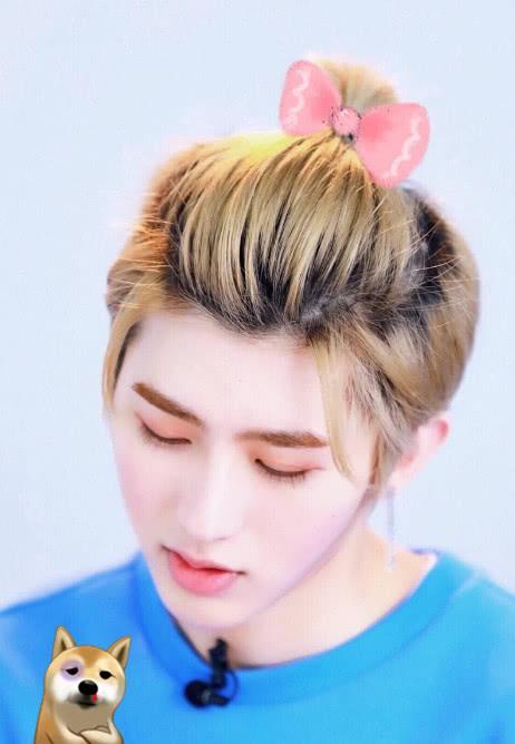 蔡徐坤竟真的会打篮球?曾在美国“叱咤风云”,solo过欧文!