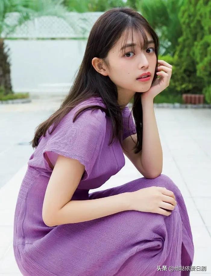 ​20岁的森日菜美发售写真集，女友系的她让你心动吗