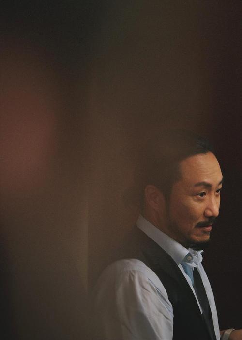 今日,由著名导演尔冬升监制,新人导演卓亦谦编剧、执导的电影《年少日记》发布口碑特辑,并宣布全面开启预售。在昨日公布的第42届香港电影金像奖中,电影《年少日记》导演卓亦谦荣获新晋导演大奖。影片入选豆瓣2