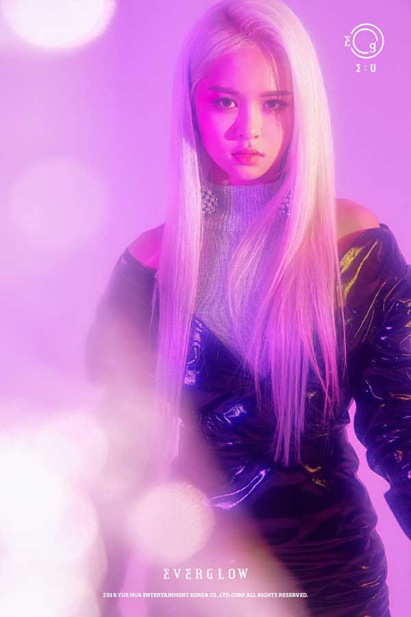 乐华女团EVERGLOW出道在即 专辑预告照展独特魅力
