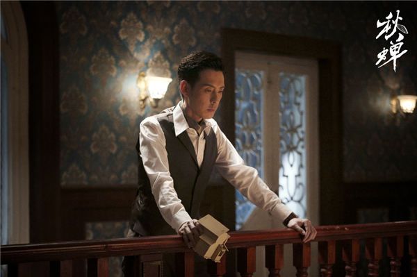 《秋蝉》看点升级口碑高涨 任嘉伦李曼上演谍战潜行