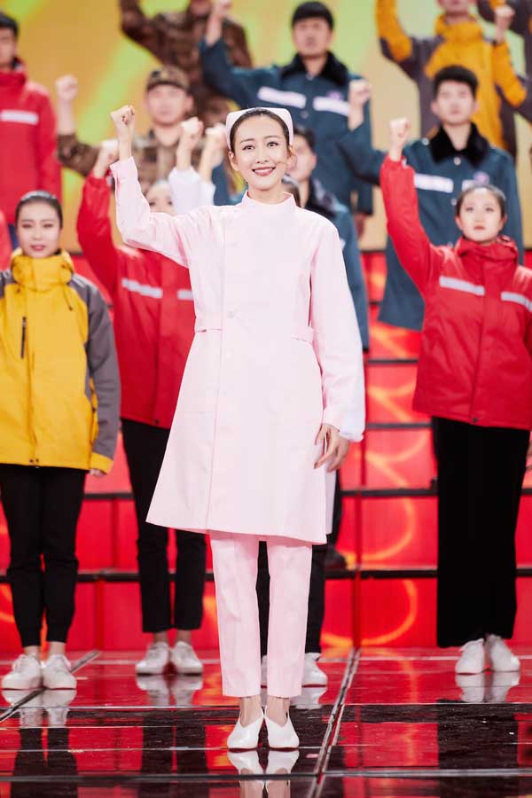 王鸥助阵央视“五一”特别节目 向所有劳动者致敬